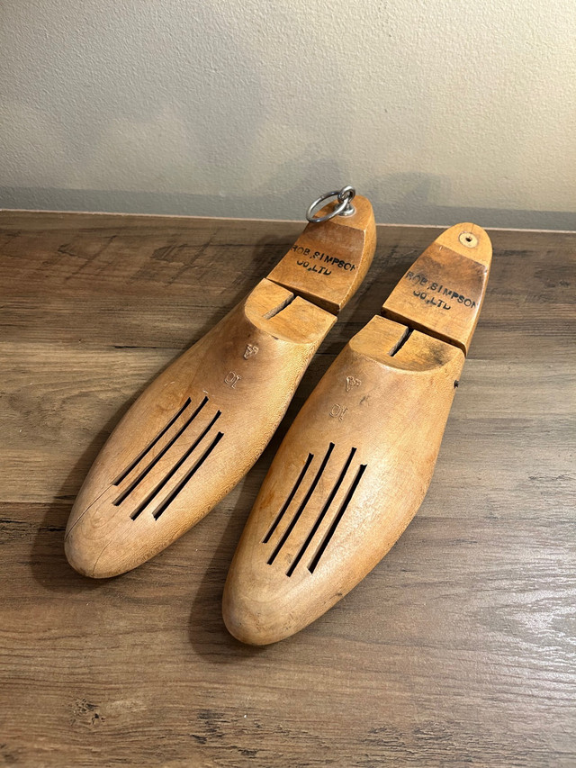 Formes de bois pour souliers vintage Wooden shoe trees stretcher dans Femmes - Chaussures  à Ville de Montréal