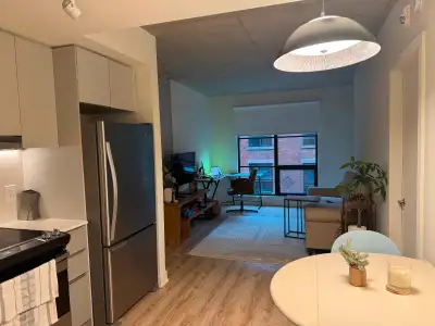 3 and a half to rent for 1-4 months: from July 15th until Oct.