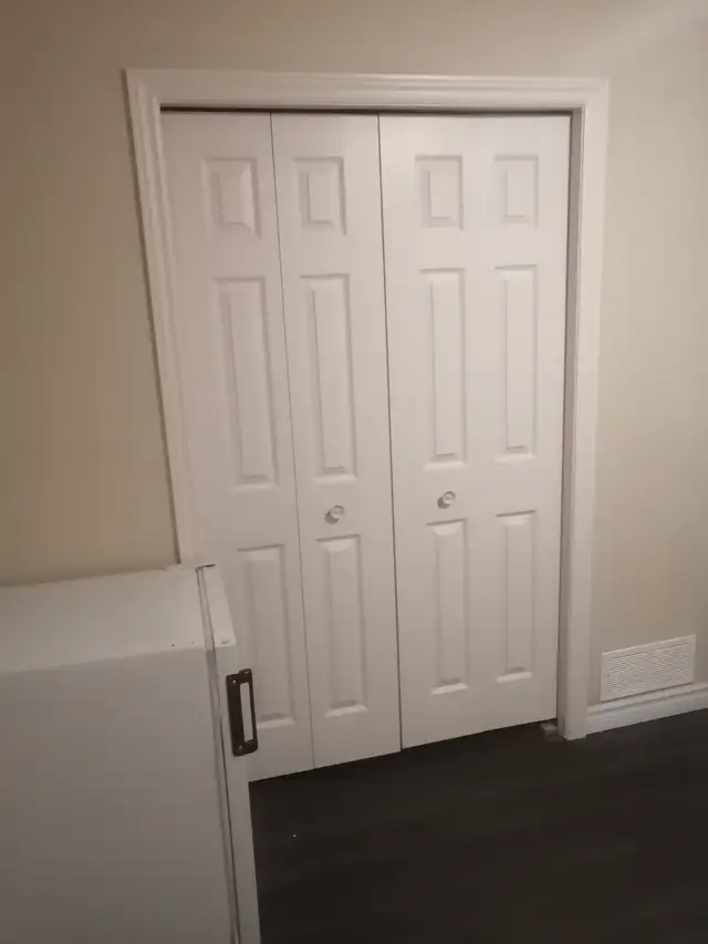 Beautiful furnished room for rent in Owen Sound. in Room Rentals & Roommates in Owen Sound - Image 4