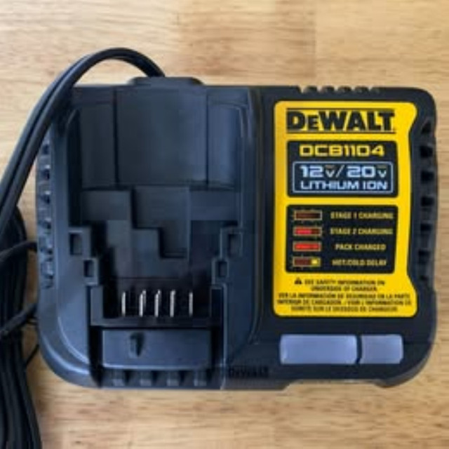 As new Dewalt 20V 4Ah XR LED Display Battery, Sells $135 2yr war in Power Tools in Barrie