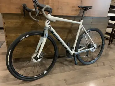 Ultegra, XL (58), Scott Speedster Gravel/Road Bike, View more