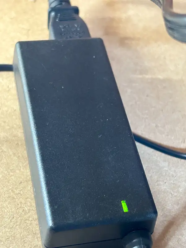 Dell Laptop Chargers and Battery in Laptop Accessories in Markham / York Region - Image 6