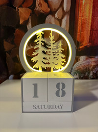 Flip Desktop Calendar Cube Holiday Decoration with Lights