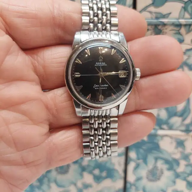 Vintage 1960s Omega Seamaster Calendar automatic watch