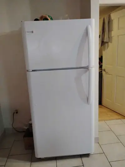 petit frigo a vendre , View more