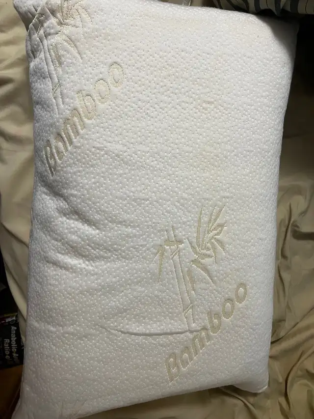 Bamboo and Gel Pillows  in Bedding in Peterborough - Image 8