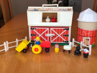 Fisher Price Family Farm Barn Set Vintage Incomplete 