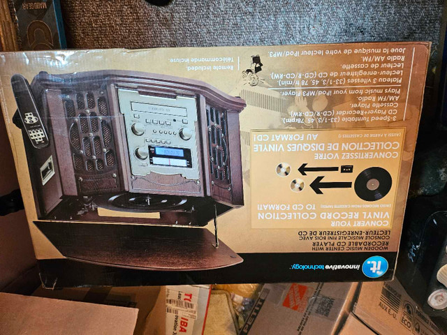 INOVATIVE-CD,RADIO,CASSETTE,VIYNAL PLAYER/CD RECORDER, NEW  in General Electronics in Mississauga / Peel Region - Image 2