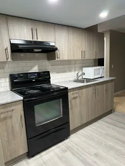 One bedroom basement suite, separate kitchen and laundry, close to all amenities, walking distance t...