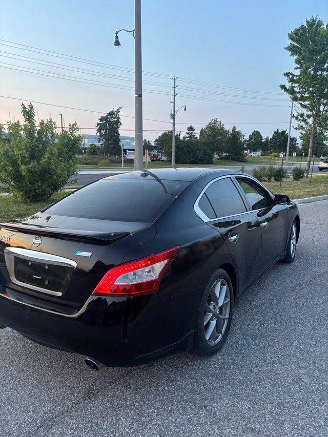2014 NISSAN MAXIMA in Cars & Trucks in Markham / York Region - Image 4