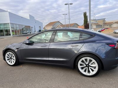 2022 Tesla Model 3 Standard