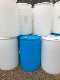 PLASTIC BARRELS / DRUMS