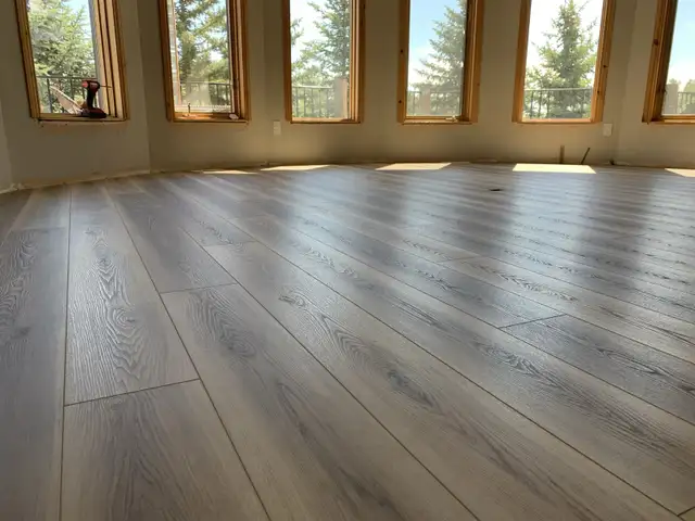 Handyman / Renovation Services – floor installation, painting in Renovations, General Contracting & Handyman in Calgary - Image 2