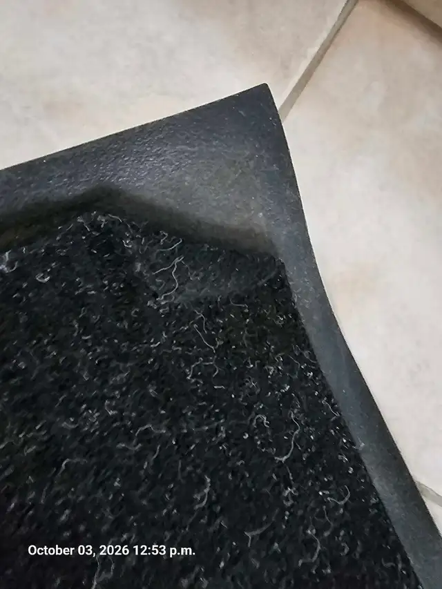 Rubber mat in Rugs, Carpets & Runners in Edmonton - Image 3