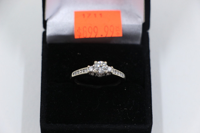 14KT White Gold Engagement Ring, Size 8,75 (#1711) in Jewellery & Watches in City of Halifax - Image 2
