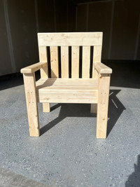 Handcrafted SPF Wood Bench - Water-Resistant Finish