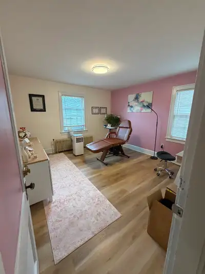 Beautiful office space available on the border of new Minas and Kentville 3 private offices and bath...