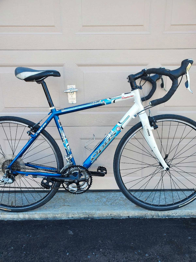 opus legato gravel road bike  in Road in Barrie