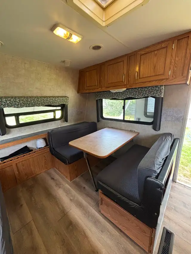 Winterized Fleetwood Terry 2006 in Travel Trailers & Campers in Williams Lake - Image 8