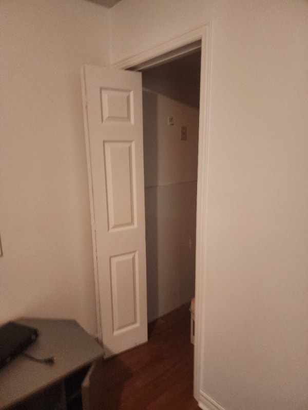 11/2 a louer a vieux terrebonne Locations longue durée Laval/Rive