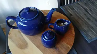 A lovely set, never used. I just don't drink tea nearly as much as coffee to justify keeping this. M...