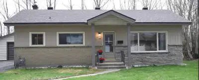 Beautiful 3 bedroom Bungalow for rent - Manordale