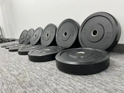 New Rubber Bumper plate 10Lb,15Lb,25Lb,35Lb,45Lb,55Lb available Pair of 10Lb $36 Pair of 15Lb $48 Pa...