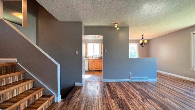 $229k for half duplex with LOW CONDO FEE! WOW AMAZING! in Condos for Sale in Edmonton - Image 2