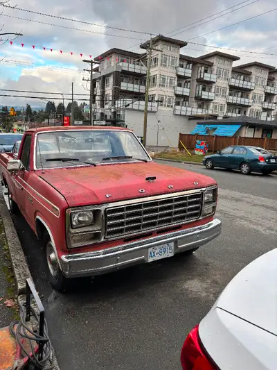 1980 F100 needs head gasket , 6cld Automatic 2wd , will need to be Trailered or Towed. Can deliver f...