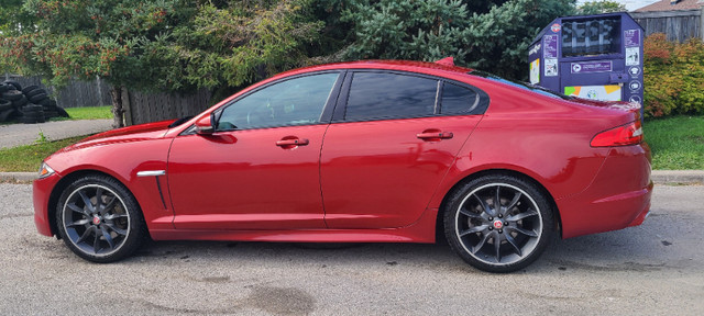 Beautiful 2015 jaguar XF in Cars & Trucks in Hamilton