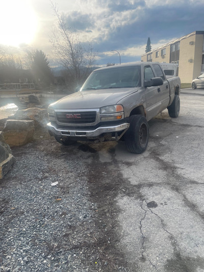 2003 sierra 2500hd needs love or parts donor
