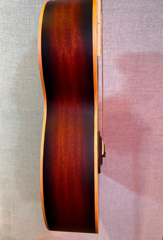 Larrivee OOV-03MH Vintage Sunburst in Guitars in Calgary - Image 8