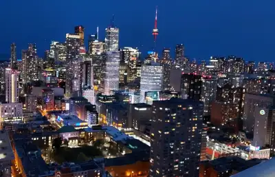 1+1 Den Condo Penthouse at Downtown Core Toronto