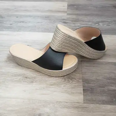 Platform slippers size9, View more