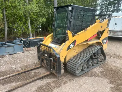 2012 cat 257b3 New tracks this year No leaks, strong machine No DEF system 3200 hours Comes with buc...