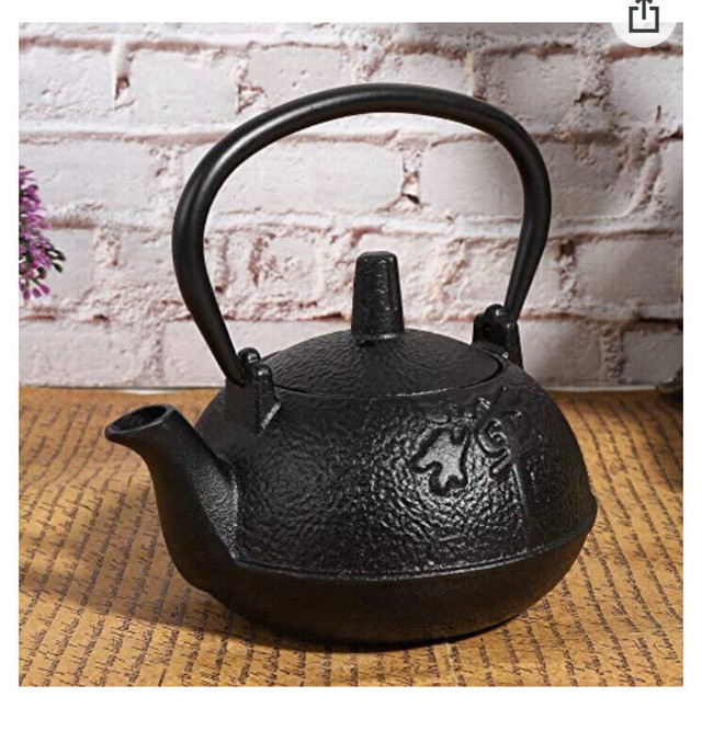 Tea Kettle, Iron Teapot with Tea Strainer Cast Japanese Style 0. in Other in Winnipeg - Image 4