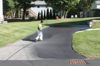 HIRING DRIVEWAY SEALING SPRAY TECH