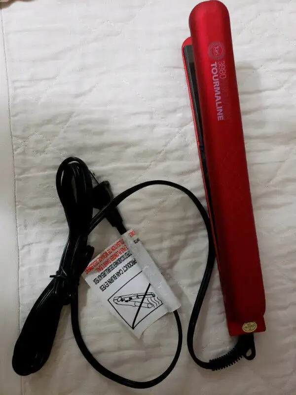 Hair Straightener - 3880 Tiri Revolution Premium Tourmaline in Bathwares in Ottawa - Image 3