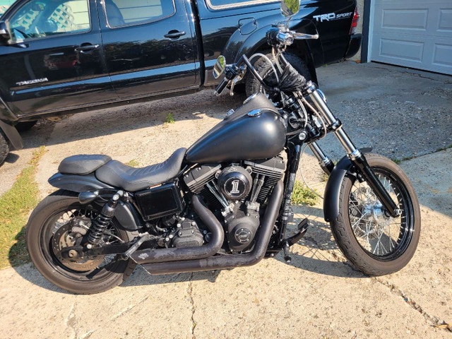 2014 Harley Dyna Streetbob  in Street, Cruisers & Choppers in Calgary