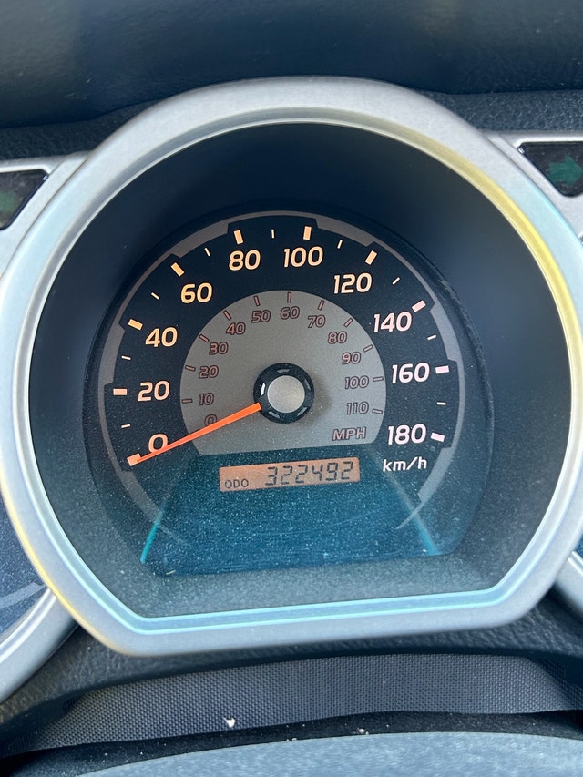 2005 Toyota 4 runner SR5 sport — photo 4