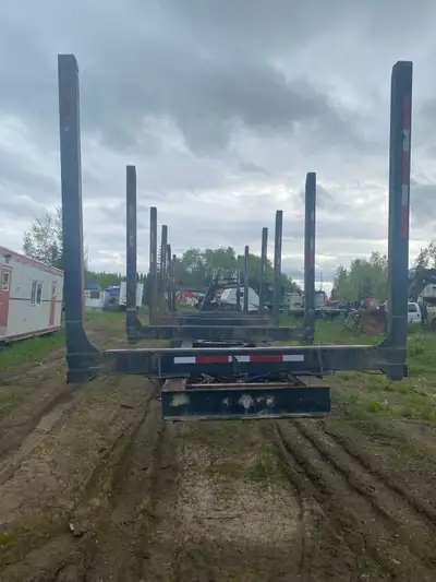 1998 Logging Trailer Heavy. The trailer has a valid inspection until August 31st, 2025.