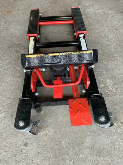 1500 lb Motorcycle ATV Jack Great condition and works well Removable Handle