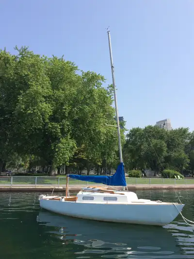 *This is a great deal* 24 ft Shark sailboat—Canadian made— Hinterholler Ltd—Niagara-on-the Lake—for...
