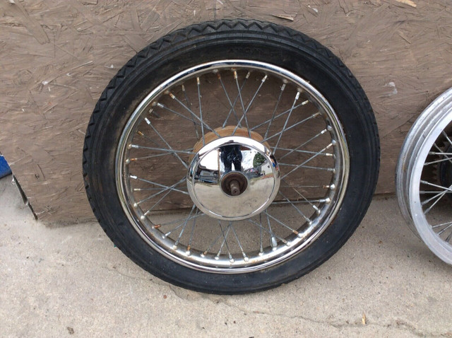 Vintage Motorcycle Tire & Rims in Tires & Rims in Winnipeg - Image 2