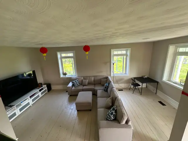 For Rent: 4 bedroom 2 washroom plus office on 7 acres