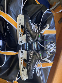 Hockey Skates CCM Ribcor 88 Size 4 