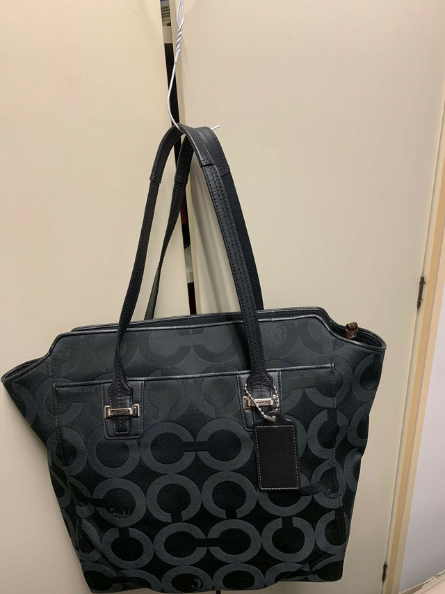 Coach hand bag  in Women's - Bags & Wallets in Cambridge