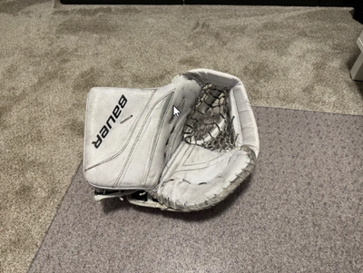 Bauer X5 Pro Goalie Glove Catcher Senior, View more