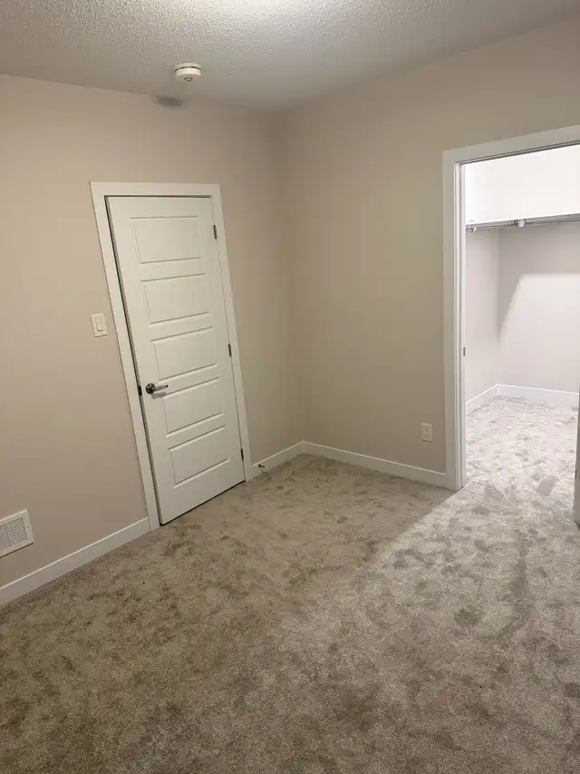 Basement apartment  in Short Term Rentals in Ottawa - Image 8