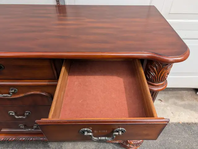 Sideboard Credenza Cabinet Large in Hutches & Display Cabinets in Oakville / Halton Region - Image 7